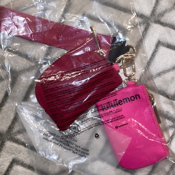 NEW LULULEMON Dual Pouch Wristlet - Picture 5 of 15